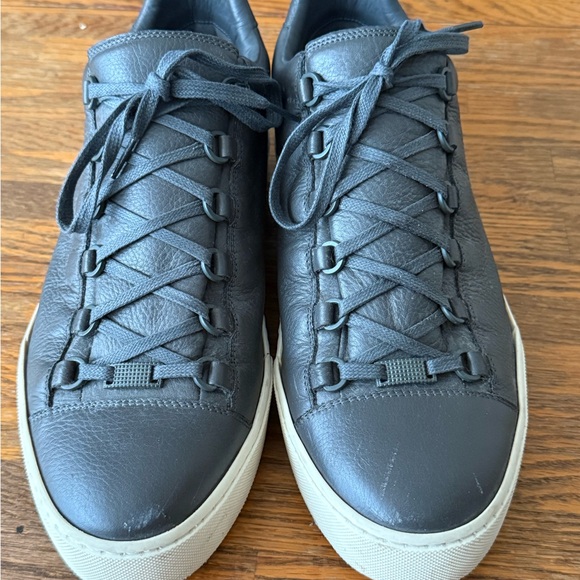 Balenciaga Black Sneakers - Picture 1 of 4